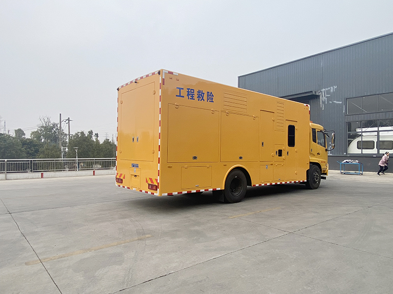 谈球吧下载地址牌東風天錦3000方排水車（休息室）