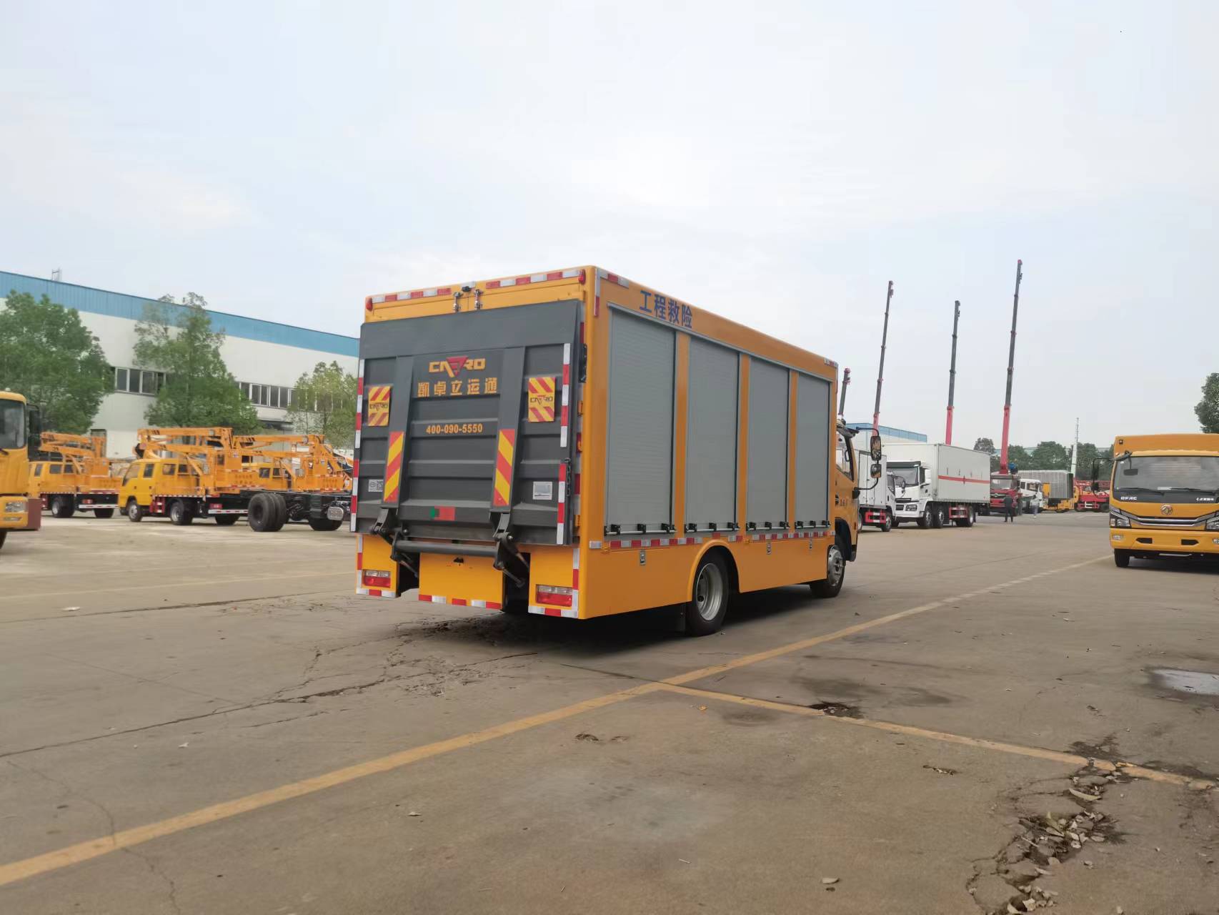 東風多利卡D7  2000方排水車（便攜）