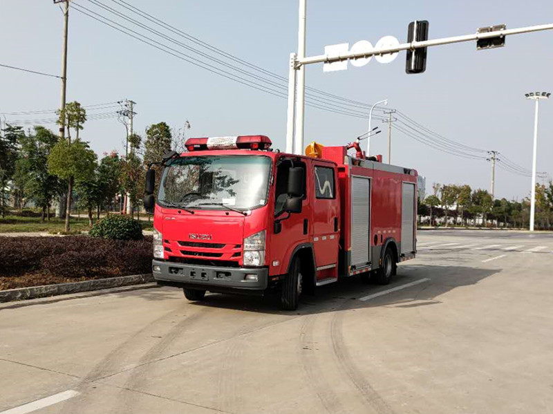 消防車不鏽鋼水罐內部防腐蝕