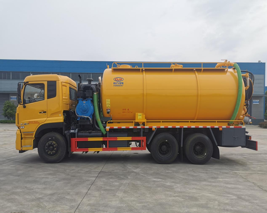 天龍後八輪清洗吸汙車