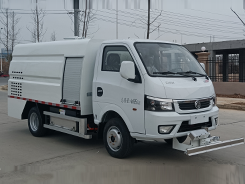 CL5041TYHBEV型純電動路麵養護車
