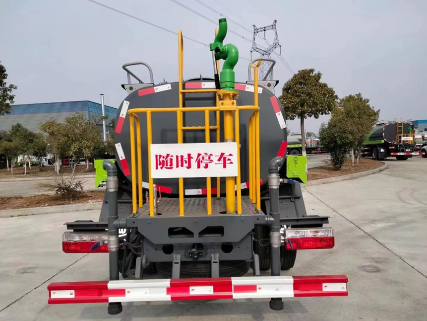 D6.F6係列4.84方綠化噴灑車