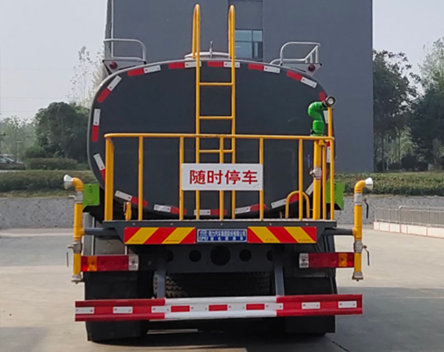 解放後雙橋係列18.47方綠化噴灑車