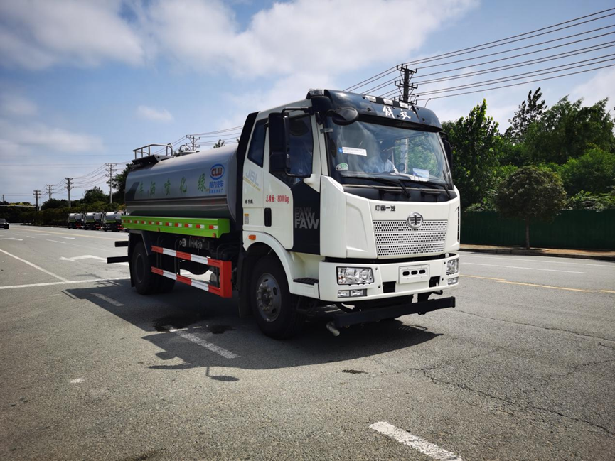 解放係列14.26方綠化噴灑車