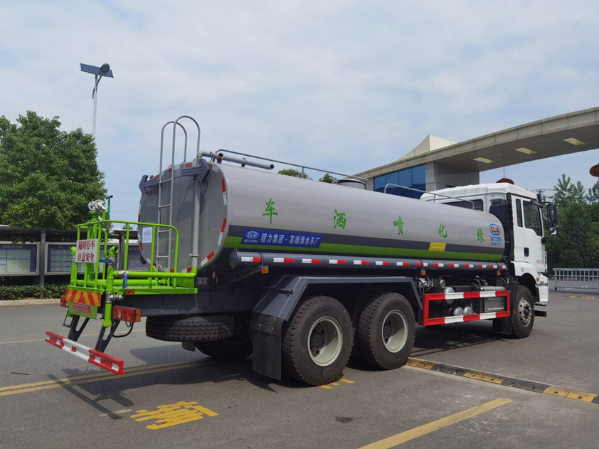 陝汽軒德後雙橋17.76方綠化噴灑車